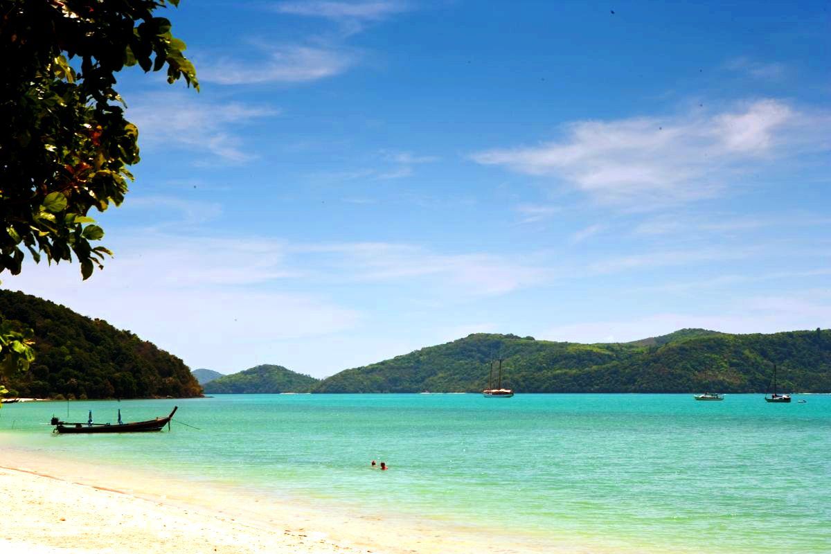 Hotel By The Sea Panwa Beach Exterior foto